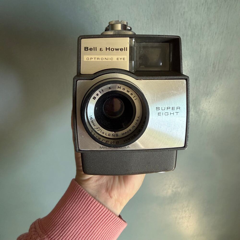 Vintage BELL & HOWELL Super Eight Optronic Eye 15mm F 1.9 Video Camera Retro